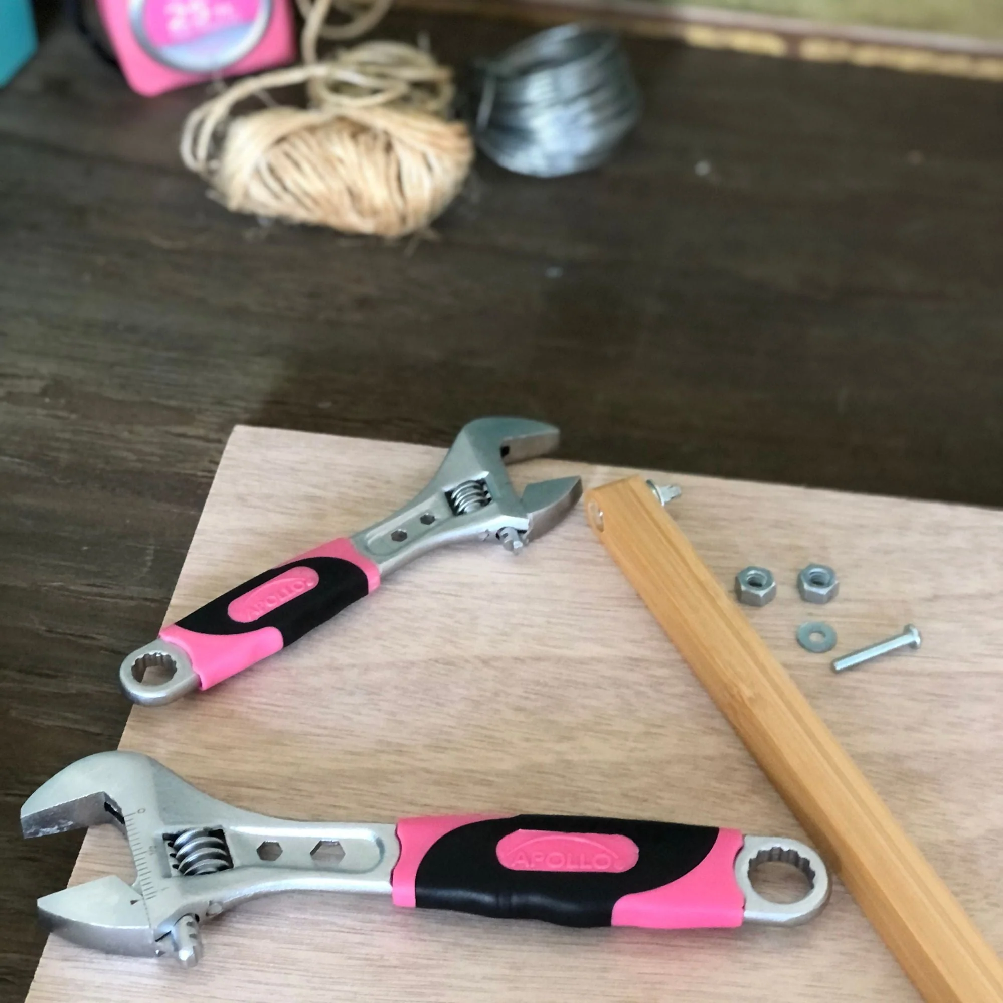 2 Adjustable Wrenches - Pink - DT5007P - Image 4