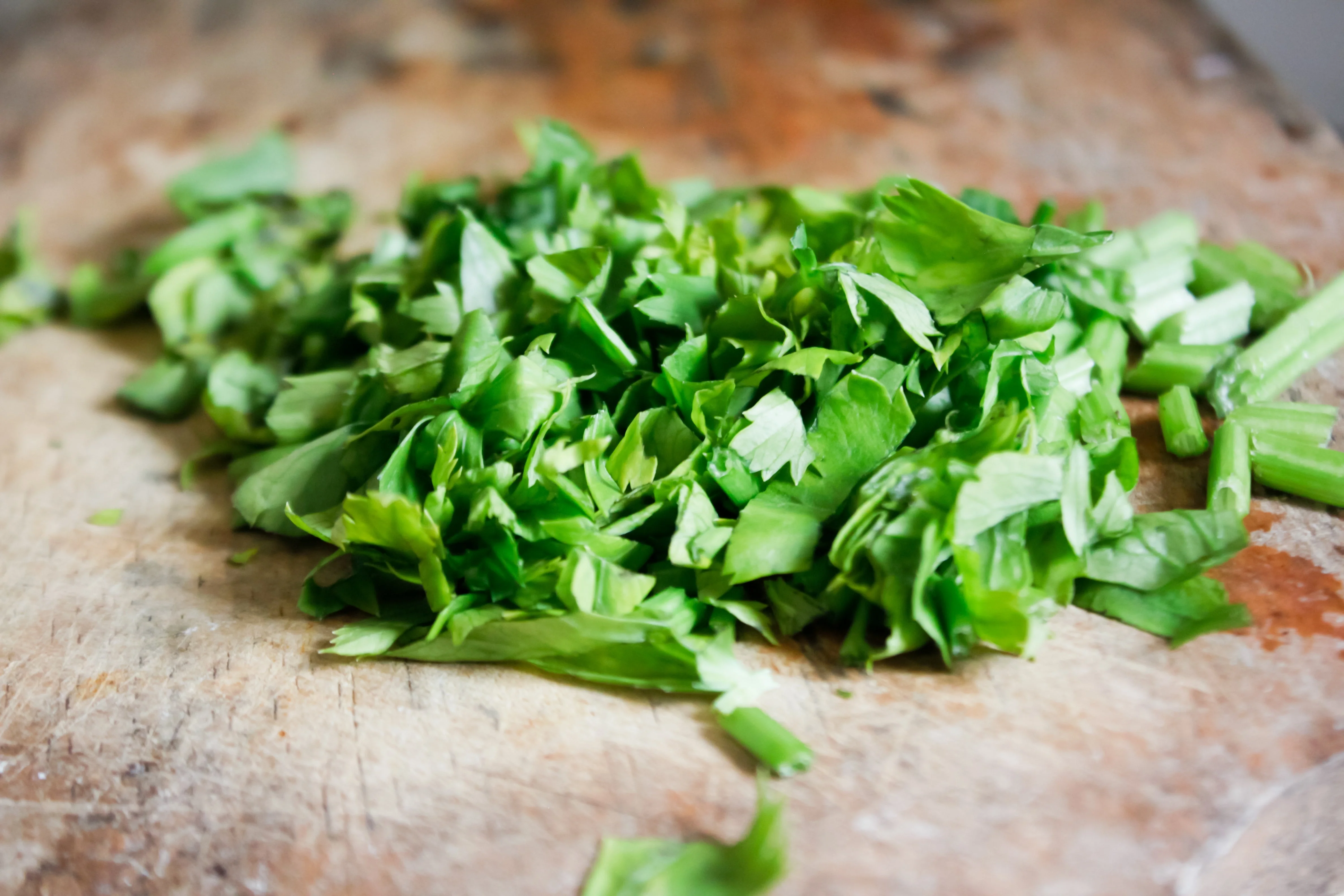 2000 CUTTING LEAF CELERY Apium Graveolens Soup Vegetable Herb Seeds - Image 4