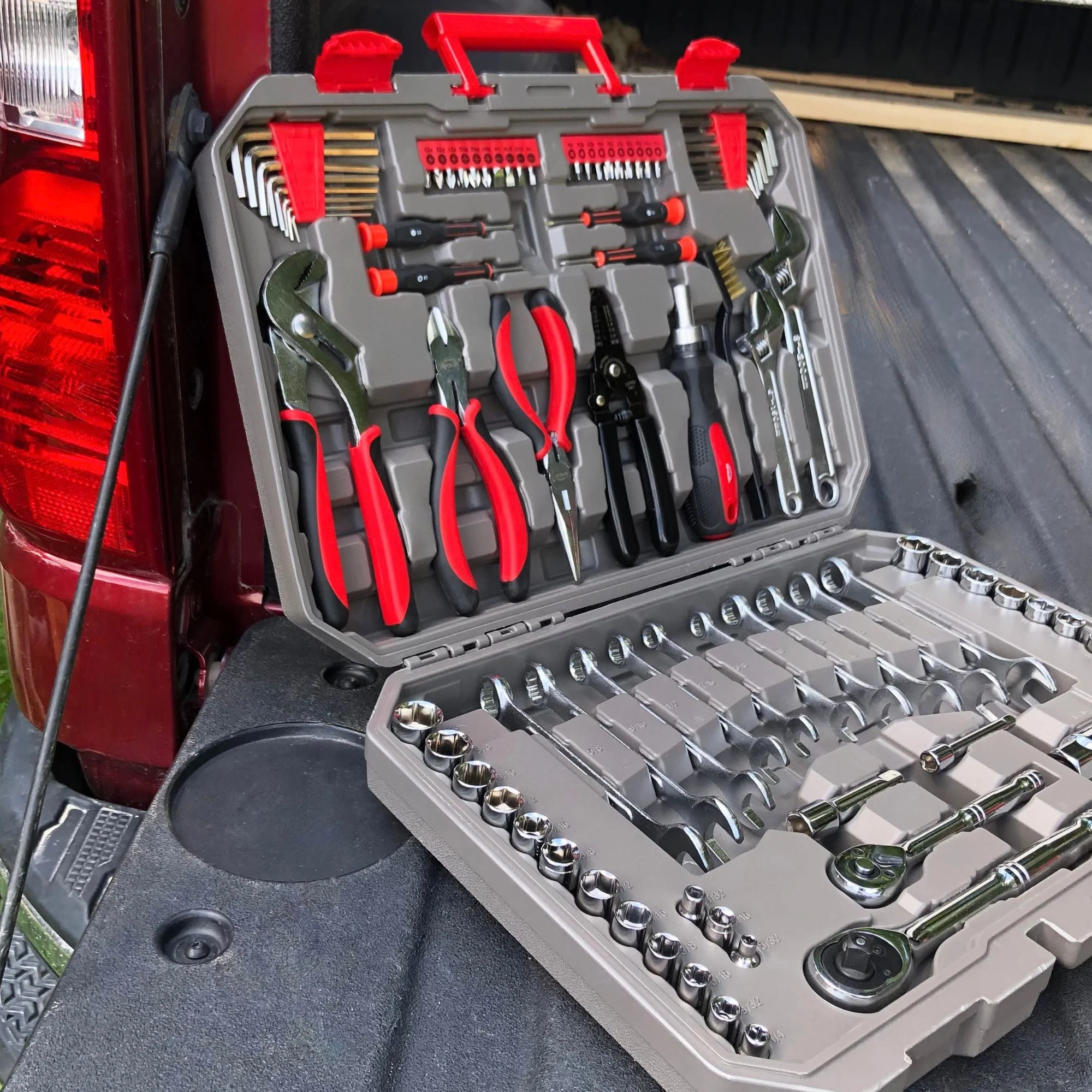 95 Piece Mechanics Tool Set in Metric and SAE for Small Engine, Mechanical and General Repairs – DT1242 - Image 6