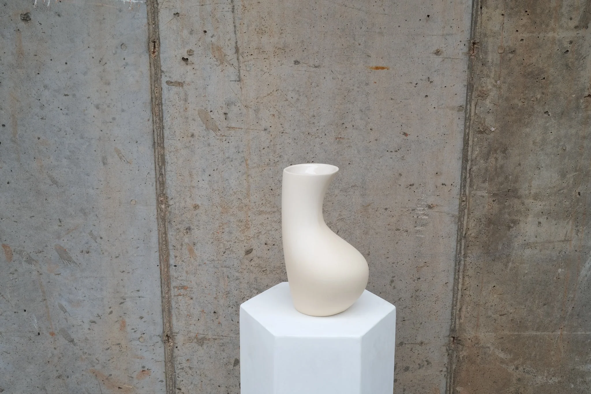 Ampersand Vase - Image 2