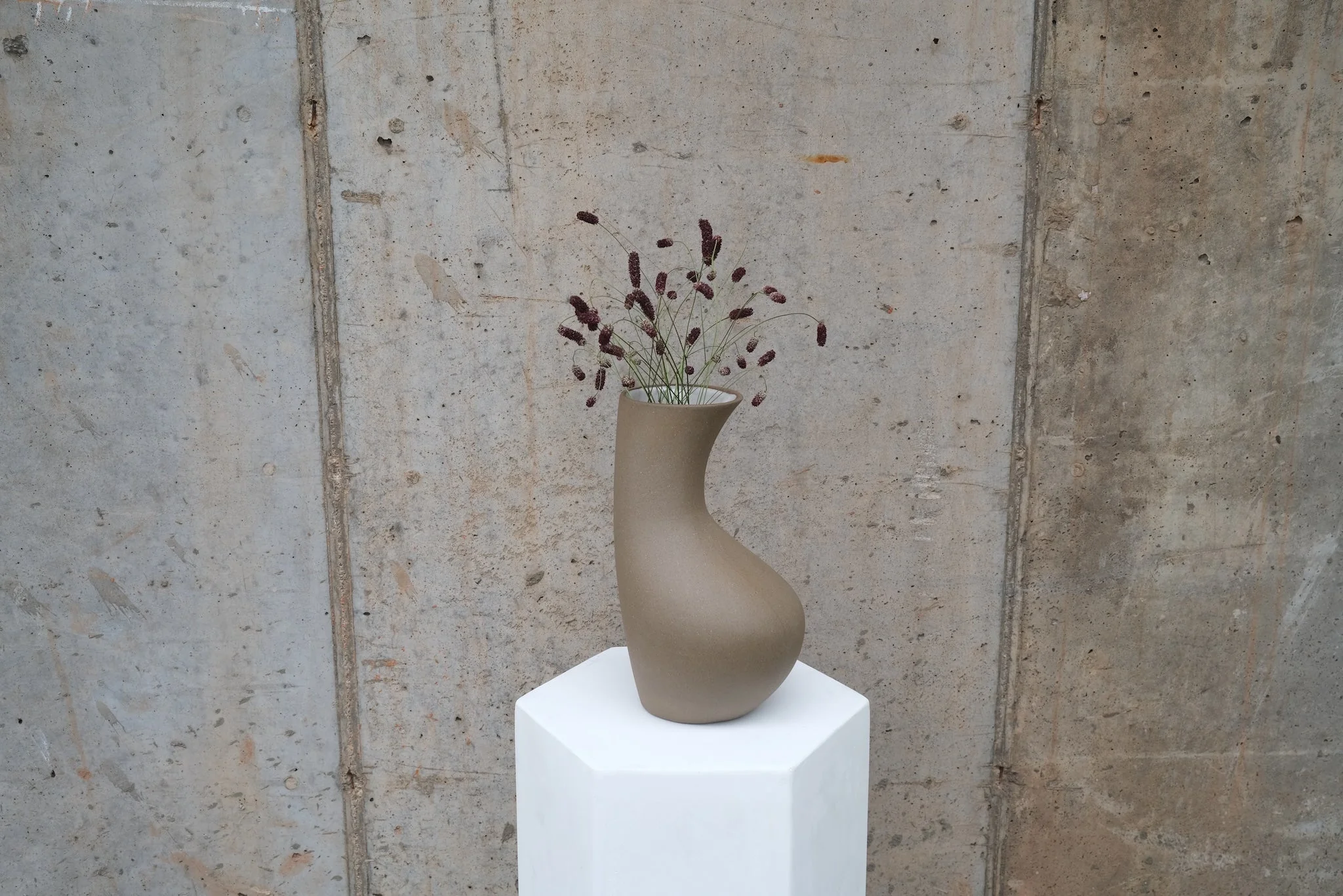 Ampersand Vase - Image 5