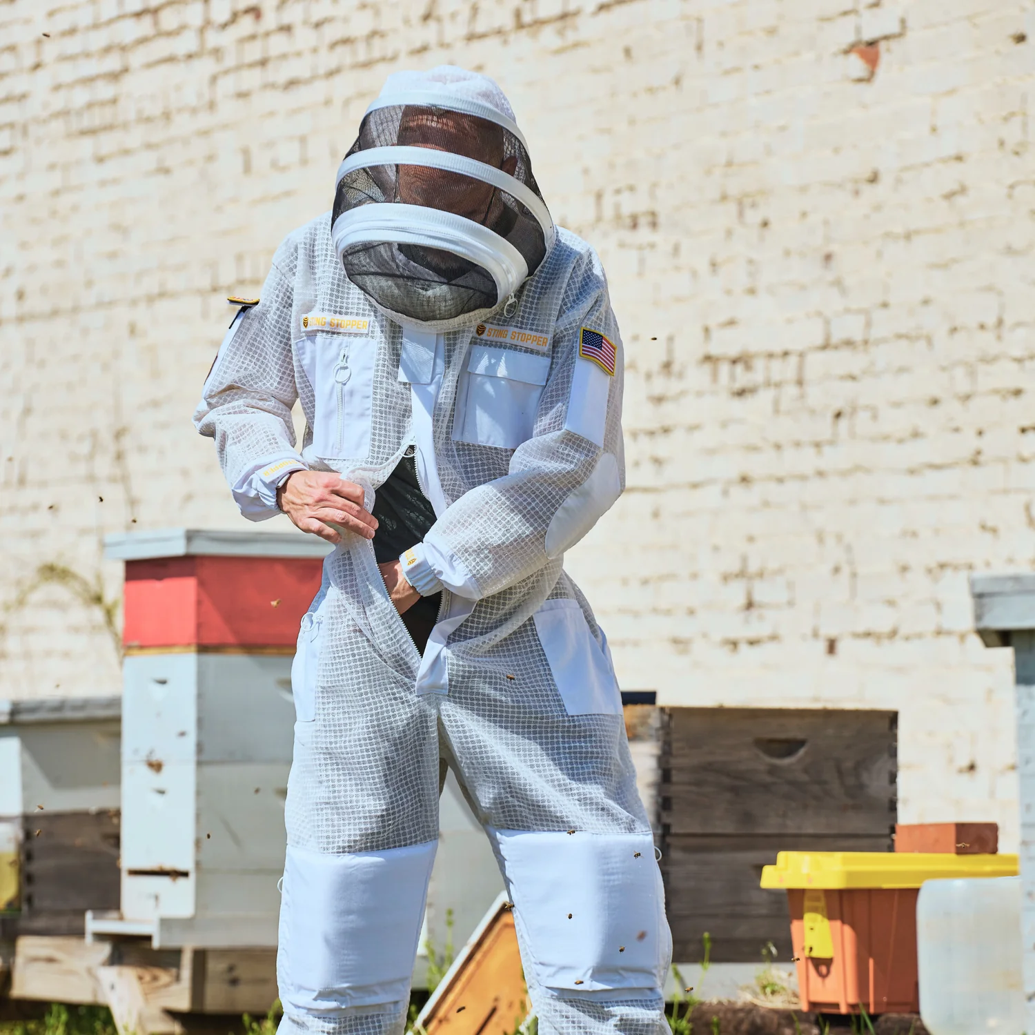 Professional Triple Layer Ventilated Full Beekeeping Suit - Image 3